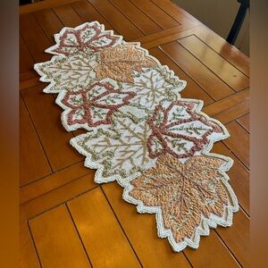 Beaded Leaves Fall Autumn Table Runner 16”x35” Celebrate Together Kohl’s EUC